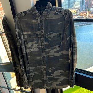 Boyfriend cami print shirt